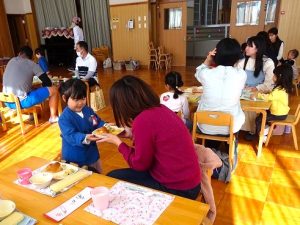 給食試食会（年中組）